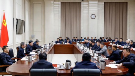 3月27日，集团董事长王浩宇参与甘肃省民营企业座谈会并作互换讲话